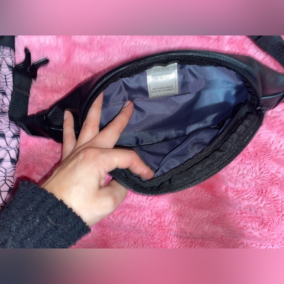 Two adidas bags one price - Picture 6 of 6